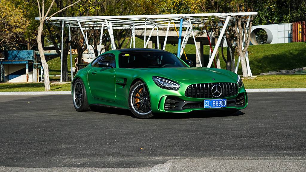 跑车界的“绿水鬼”！AMG GT R静态实拍！