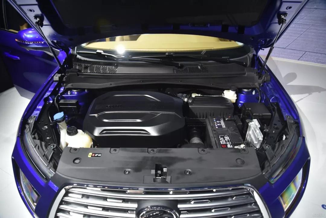 8万元享有头等舱+前后独悬高品质SUV?陆风荣曜玩的就是诚意!