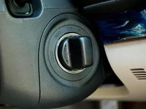 这种汽车发动方式最毁车