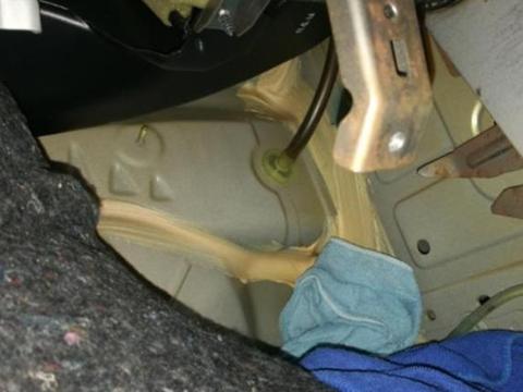 4s店保养很完美？这几个点没注意的话，汽车走路上都能散架