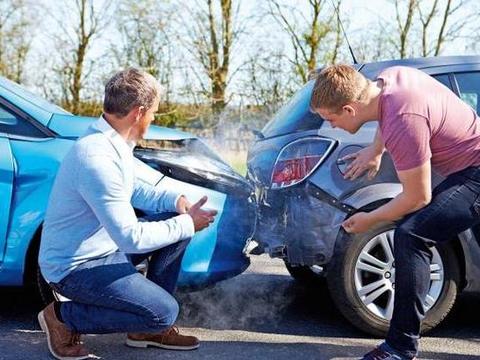 车险怎么买最划算？老司机支招：省下近千元