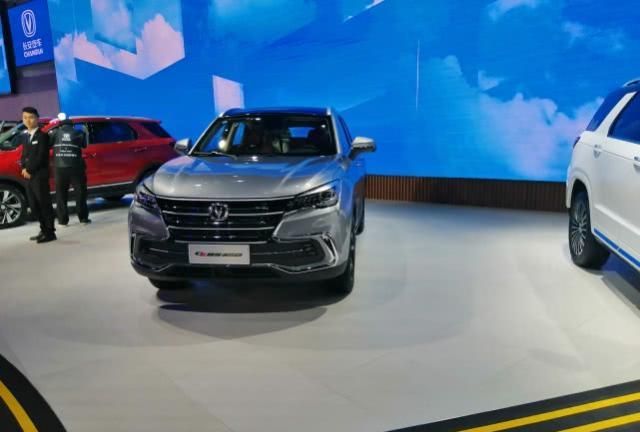 长安CS85 COUPE广州车展实拍,2.0T+8AT,13.69万迷倒一片
