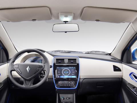 续航255km 野马新款纯电动轿车星歌内饰官图曝光