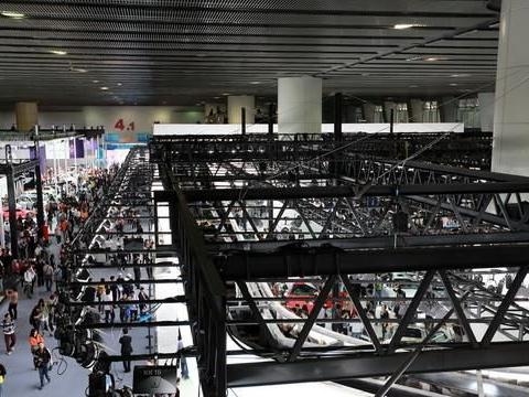 广州车展门可罗雀，参展品牌缩水，中国车市已到至暗时刻？