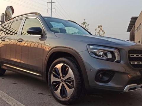 国产全新一代奔驰GLB实车到店，双联大屏更时尚，配1.3T发动机