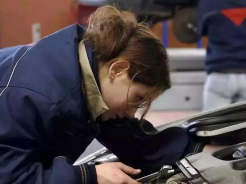 车有这3种迹象麻溜换火花塞，别省这点小钱，发动机废了得不偿失