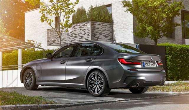 别光顾着交车险，保险公司这4项服务免费，占小便宜了