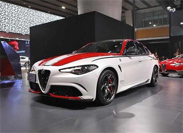 意大利豪华品牌Giulia，首付仅仅需要9万多