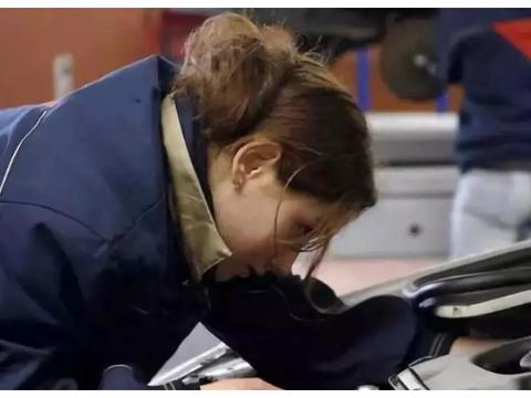 车有这3种迹象麻溜换火花塞，别省这点小钱，发动机废了得不偿失