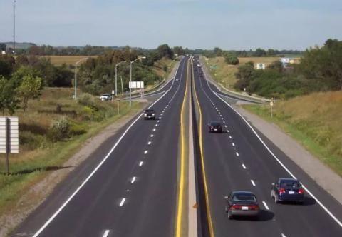 拉高速真能除积碳？外行忽悠人的说法罢了，想除碳还得用这方法