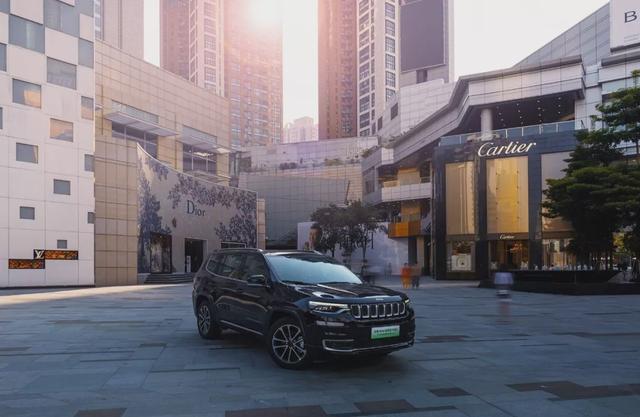 一台加满油能跑900公里的Jeep 试驾指挥官PHEV