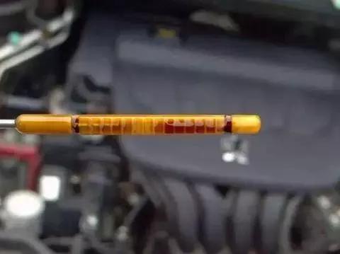 一组动图警示你：应急车道不是“心急车道”！