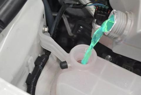 寒冷的冬天该怎么保养汽车？花2分钟看这篇，立马就能学会！