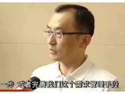 专家为治堵出新招：建议提高油价，网友怒了：这是啥专家？