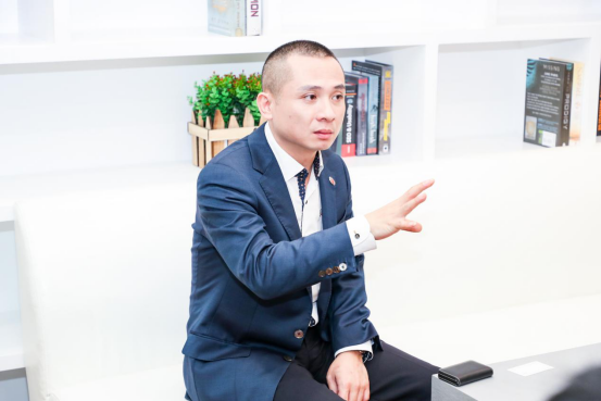 陆风荣曜自动挡预售价7.99万起,三大亮点带来物超所值