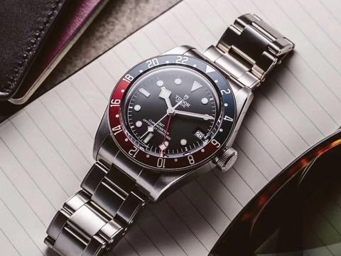 浅语名品腕表：红&蓝-品味帝舵碧湾系列新款GMT运动腕表！