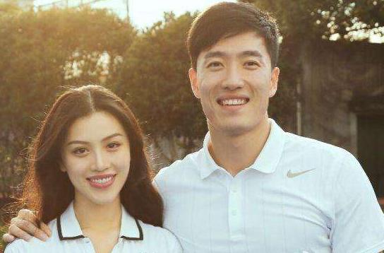 刘翔与二婚妻子罕见合体，私下相处模式好甜蜜，比一婚幸福太多
