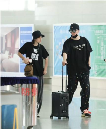 刘翔与二婚妻子罕见合体，私下相处模式好甜蜜，比一婚幸福太多