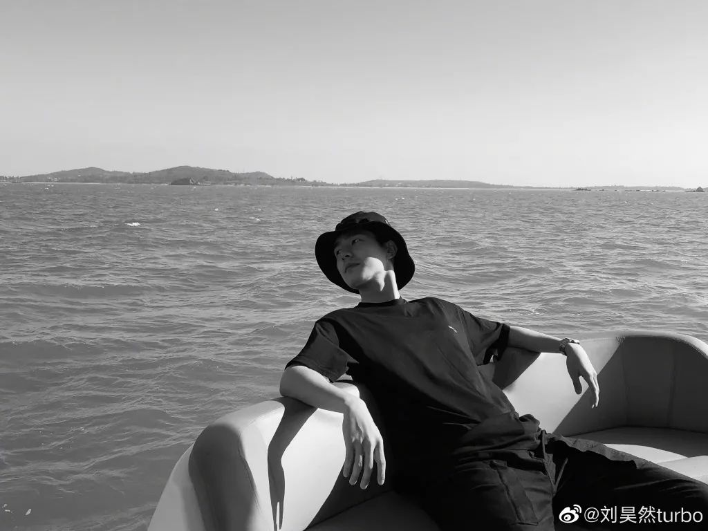 凡凡喜欢游乐园，李现最爱去日本，明星同款旅行地替你找好了！