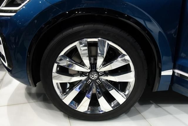 大众再添王牌SUV,油耗2.6L仅28万,比汉兰达霸气,买它不后悔