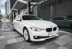 汽车美图抢先看：纯粹驾驶乐趣，宝马320