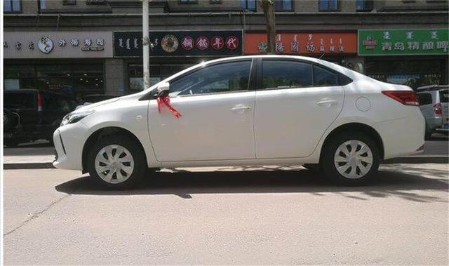5万提车,油耗4毛,价格低至5万,这款丰田威驰才是你的首选之车