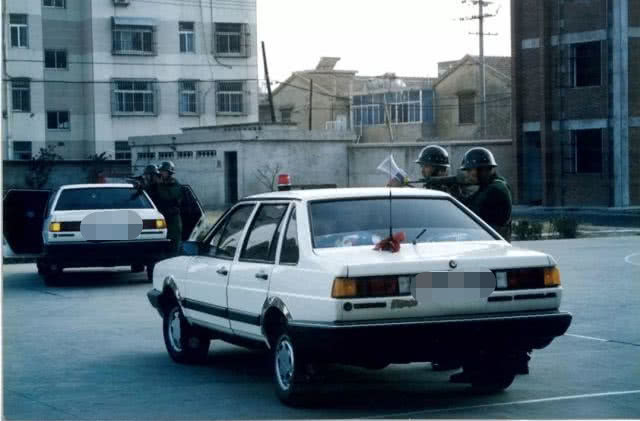 中国警车“大换血”,淘汰普桑和捷达,新车尽显大国风度!