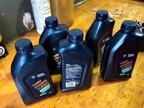 保养车用4S店的原厂机油是不是与车更匹配？对车也更好一点？