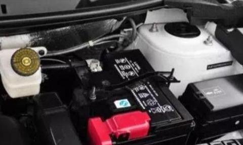 汽车蓄电池失效前的征兆，有这些情况车主要注意了