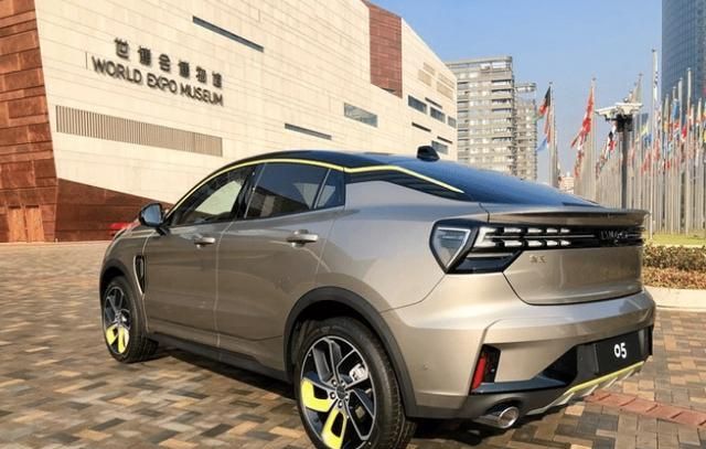 领克版“小号宝马X6”实车到店,2.0T搭载沃尔沃8AT,配电动尾门