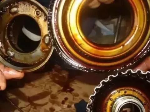 变速箱这么贵，一定要及时保养与换油！