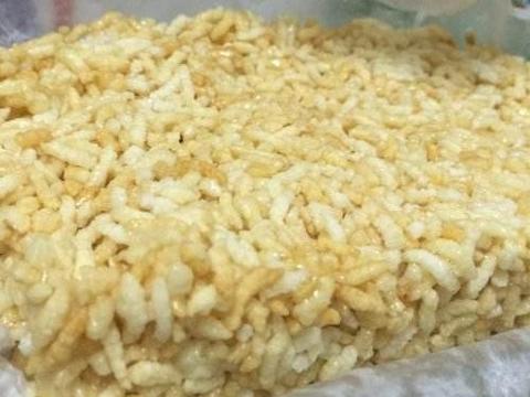 想吃米花糖不用买，教你一碗大米自己在家做，只需一拌一切