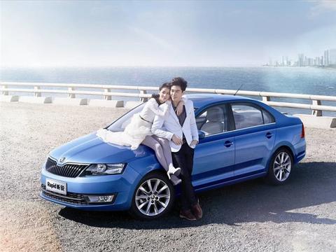 工资多少才能养得起1台10万的车?老司机:不到这个数,就是被车玩！