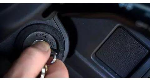 「德州爱车」冬季电瓶易亏电，学会几招避免爱车“趴窝”