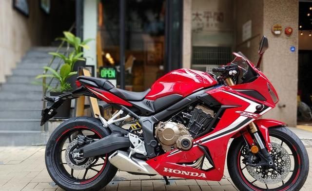 cbr650r 落地,本田cbr650r500r 为什么"阉割"之后依然香 本田cbr650r实拍解析