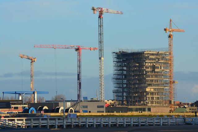 各国gdp变化_1999各国GDP占世界经济比例为多少,现在各国变化如何(2)