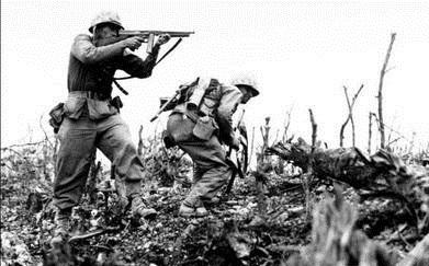 美陆战1师学志愿军夜袭，李奇微被打痛：中国人不那么好学