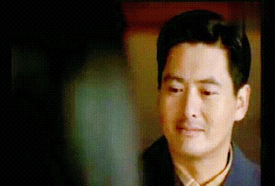 还记得周润发的百年润发广告吗？有人说，他那个笑是上帝的微笑