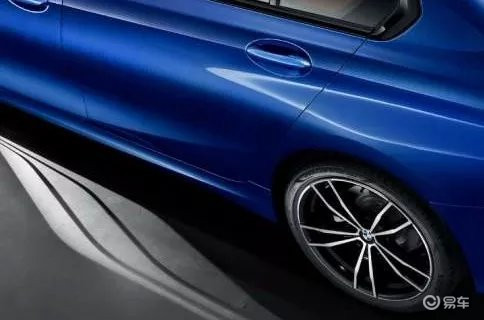 全新BMW 3系底盘系统助燃驾驭乐趣以精准灵动掌控漂移