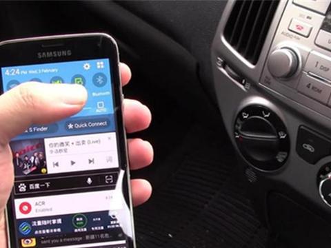 汽车熄火时，坐在车内听歌，会损伤汽车蓄电池吗？