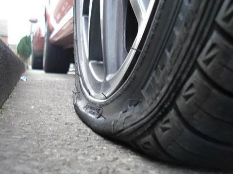 车跑7万公里这3个配件还是原装的？修车工：难怪发动机得大修