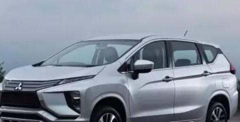 又一跨界MPV来袭，比嘉际气派，纯进口带双人床，或10W迷倒一片