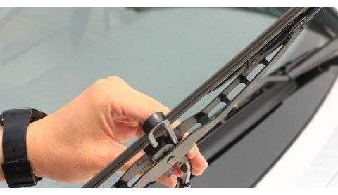 汽车保养太贵了？学会了三点，费用能省下一半；4S店一点招没有