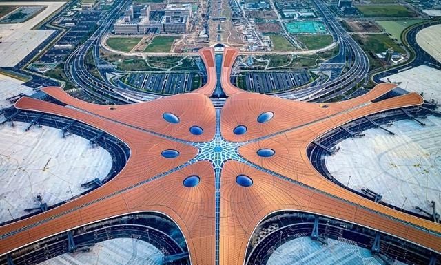 "新世界七大奇迹"之首——北京大兴国际机场
