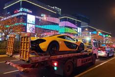 迈凯伦/McLaren P1 下个班也能碰到耐克黄