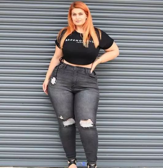 190斤大码模特坚持健身,好身材丰腴有致,肥而不腻好身姿