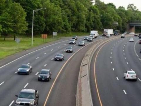 自行驾车跑长途时，为了安全起见，这四个地方要好好“检查”