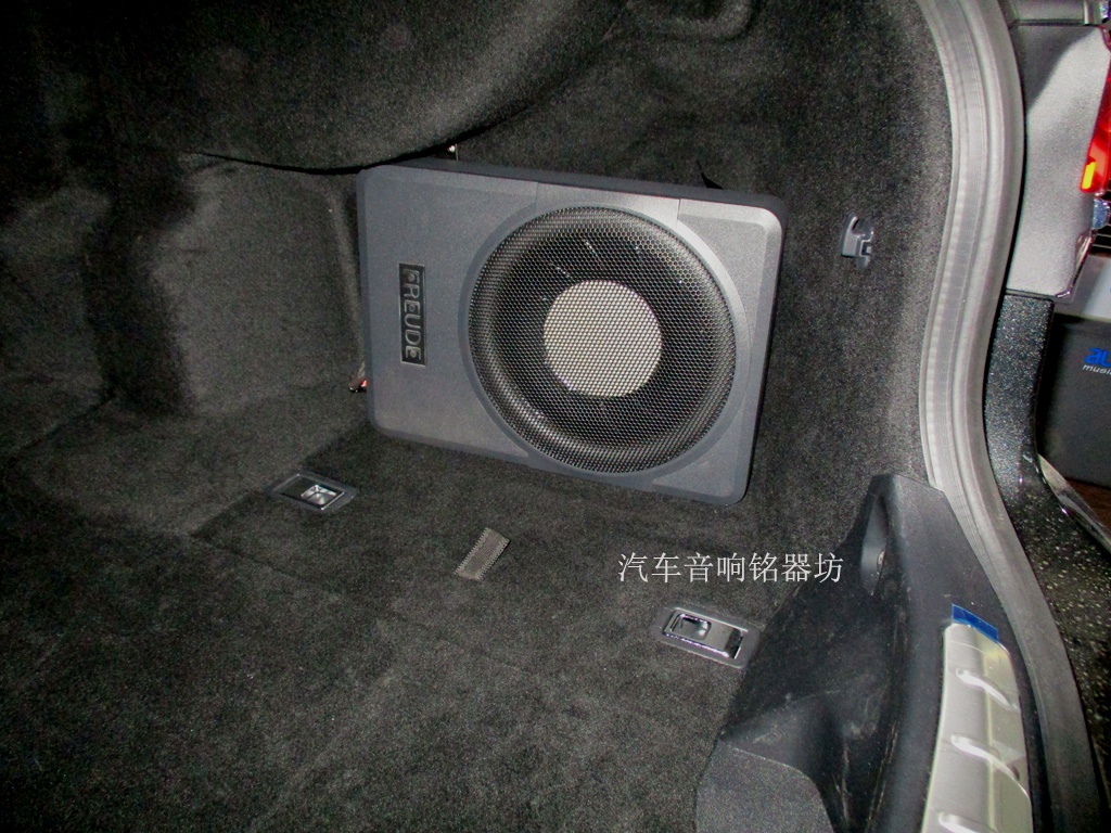 音响选择新风向,雷克萨斯LS500H升级法国劲浪PS165汽车音响