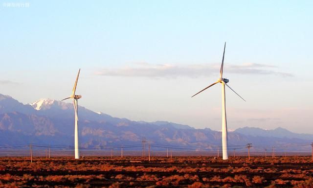 新疆最壮观的风电场,地处达坂城山口,如今是一道别样"