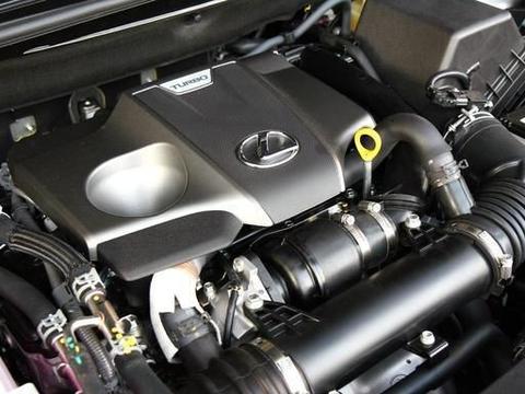 汽车出现这些现象，说明该换“火花塞”了，以免损伤发动机！